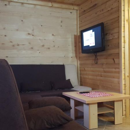 Vacation Home Sajra Kulen Vakuf Ngoại thất bức ảnh