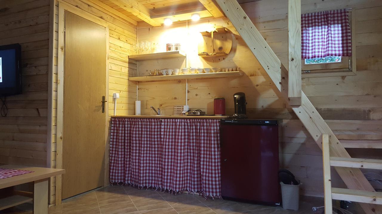 Vacation Home Sajra Kulen Vakuf Ngoại thất bức ảnh